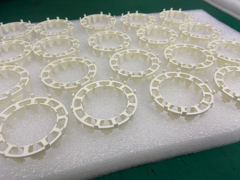 Plastic moulding - Example - Image 8