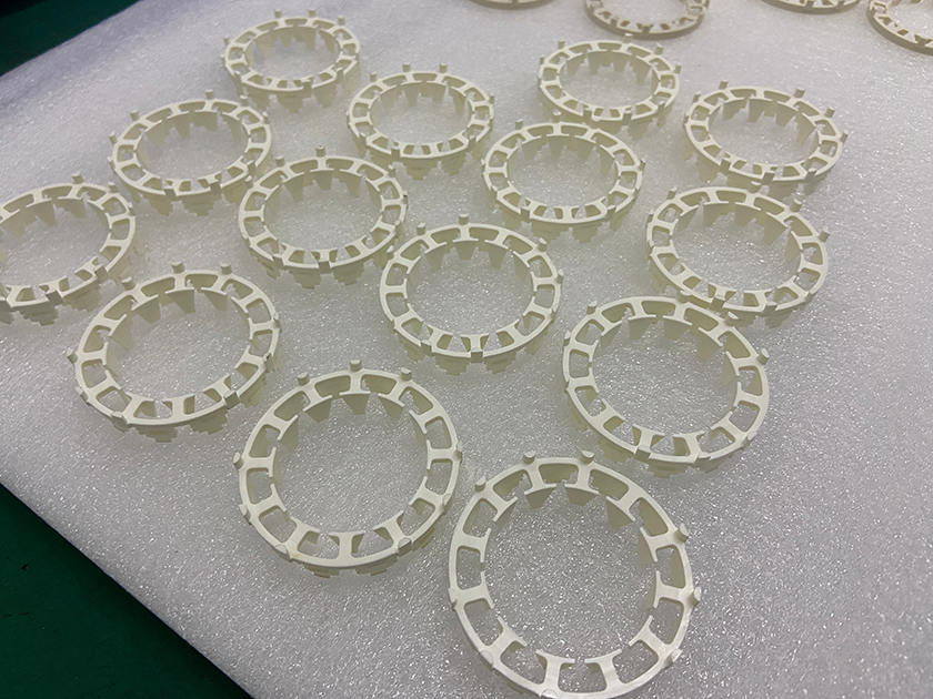 Plastic moulding - Example - Image 7